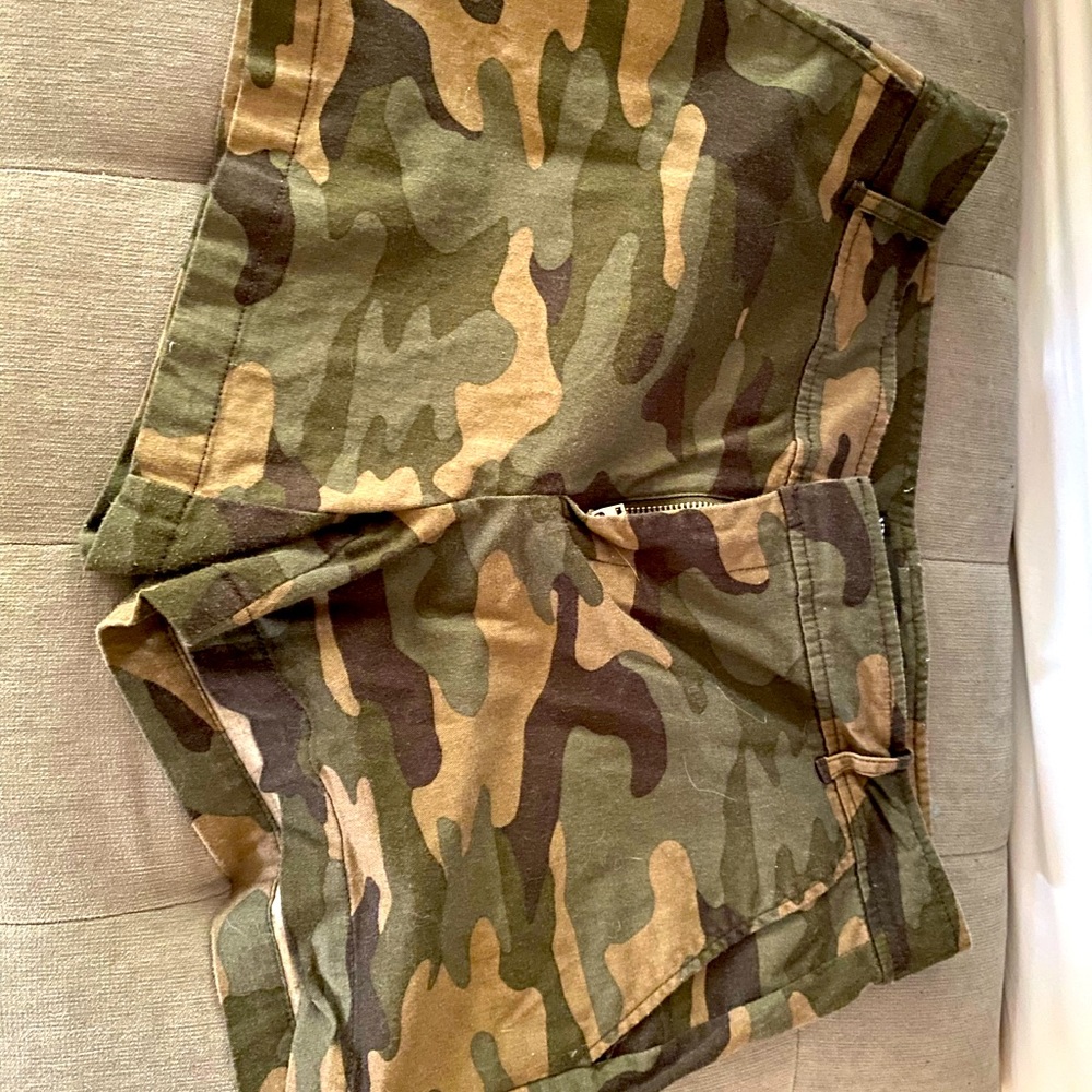 NY&Co Hampton Short